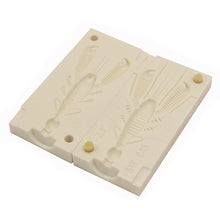 Load image into Gallery viewer, Soft Plastic Lure JDM Craw Crayfish Mold 4&quot; Bugmolds USA