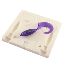 Load image into Gallery viewer, Soft Plastic Curly Tail Grub Mold 3.2 Inch Bugmolds USA